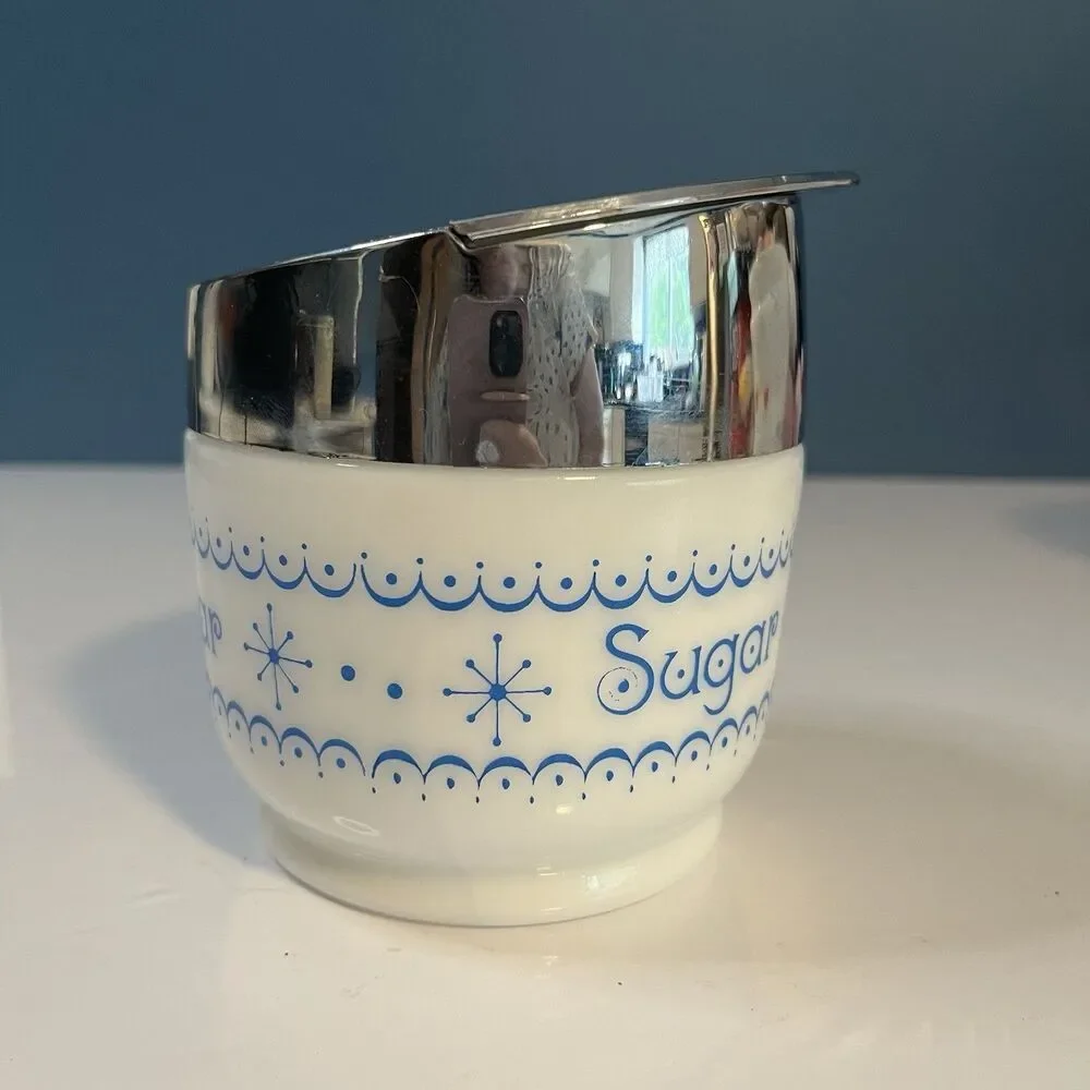 Vintage Gemco Snowflake Garland Milk Glass Sugar Bowl w/Lid Pyrex Compatible EUC